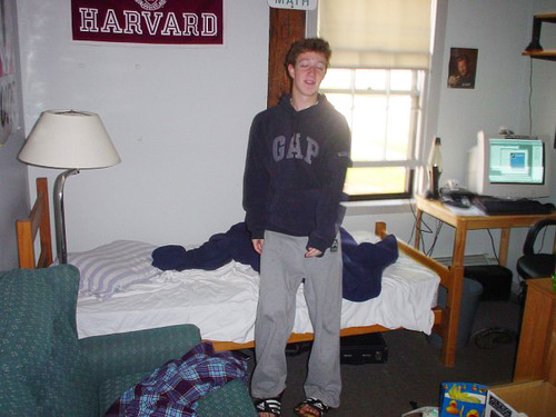 mark-zuckerberg-harvard-dorm